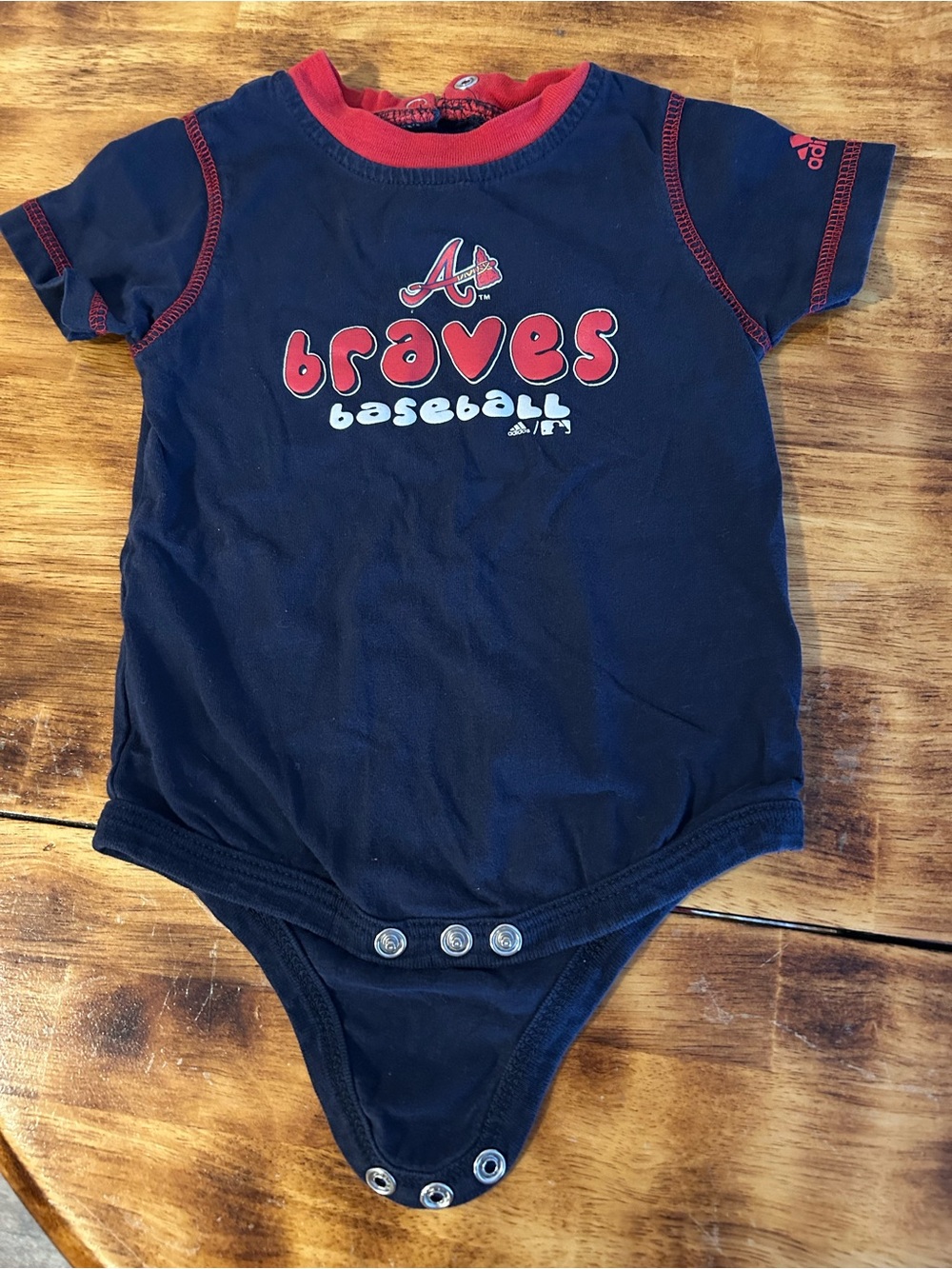 Atlanta Braves Navy & Red Baby One-Piece Bodysuit 12 months
